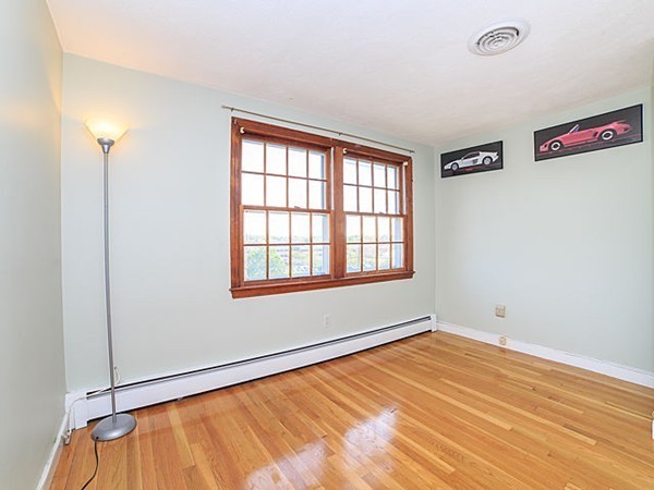 101 Parkview Road Waltham, MA 02452 - Photo 14 of 20 Gallery Image 14