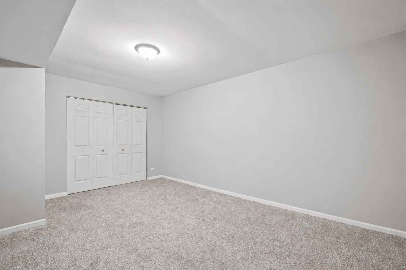 7917 Windsor Drive Darien, IL 60561 - Photo 24 of 31 a view of an empty room