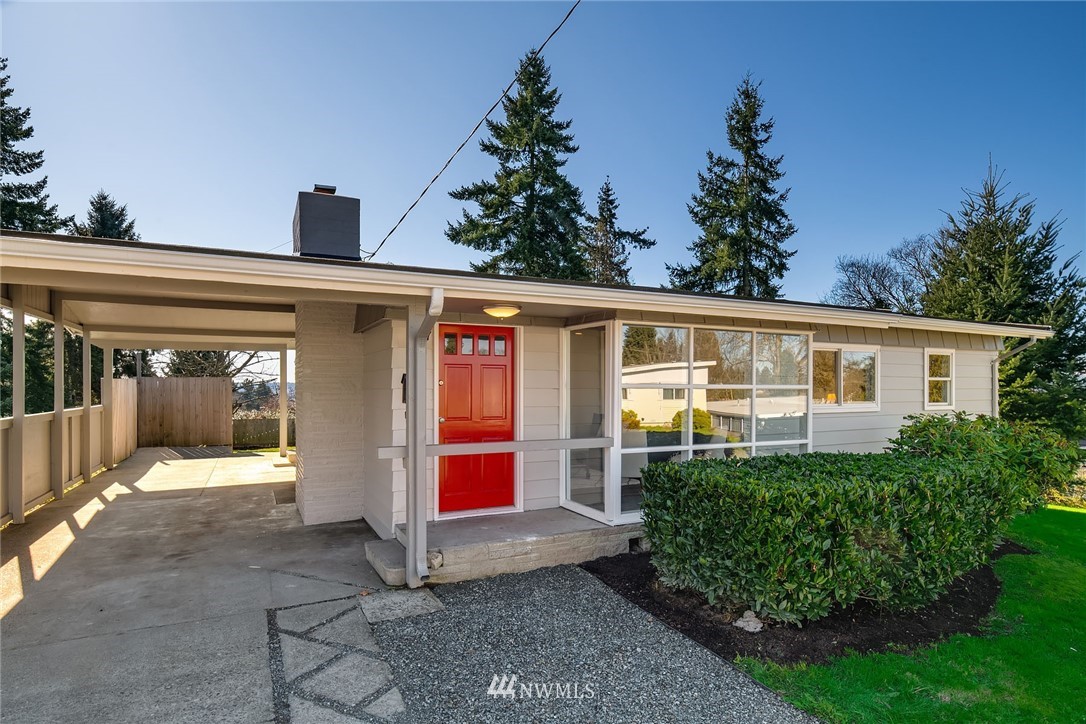 2517 Northeast 6th Place Renton, WA 98056 - Photo 1 of 26 Gallery Image 1