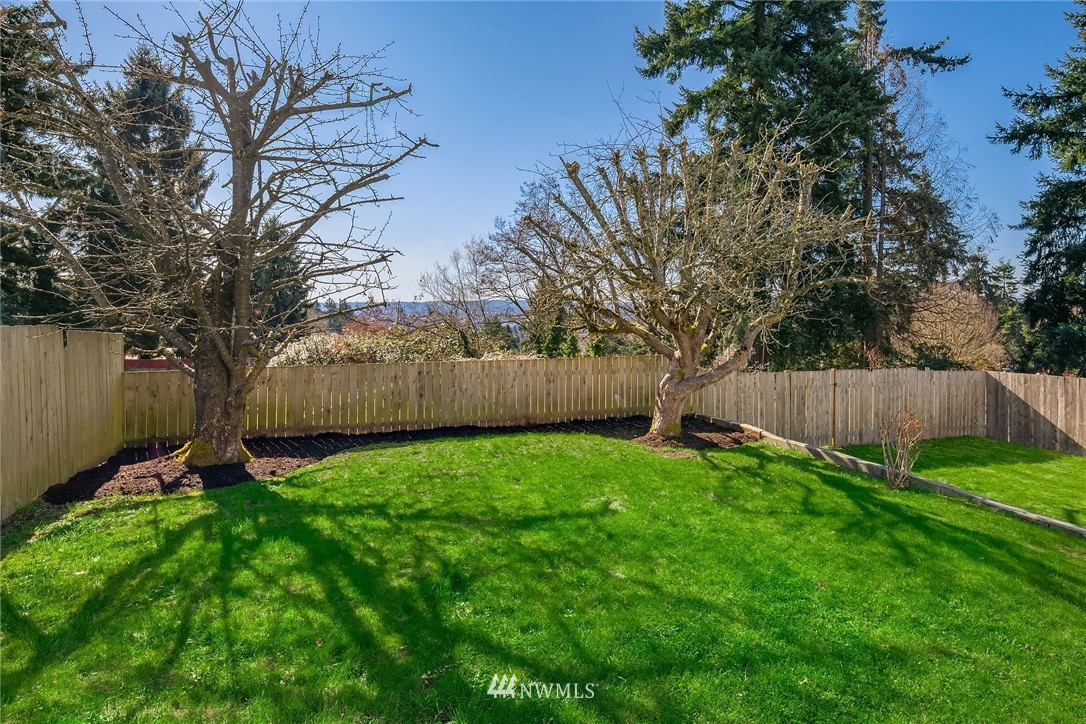 2517 Northeast 6th Place Renton, WA 98056 - Photo 26 of 26 Gallery Image 26