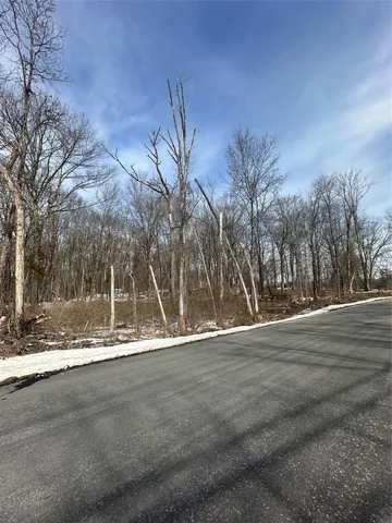 $199,000 | 109 Cardinal Road, Hyde Park, NY 12538