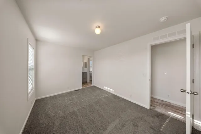 $170,950 | 317 Moffat Boulevard, Unit 6, Manteca, CA 95336