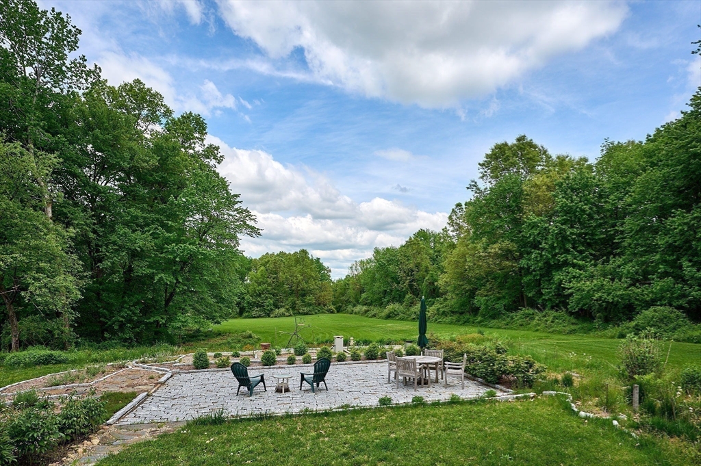100 Chmura Road Hadley, MA 01035 - Photo 3 of 41 Gallery Image 3