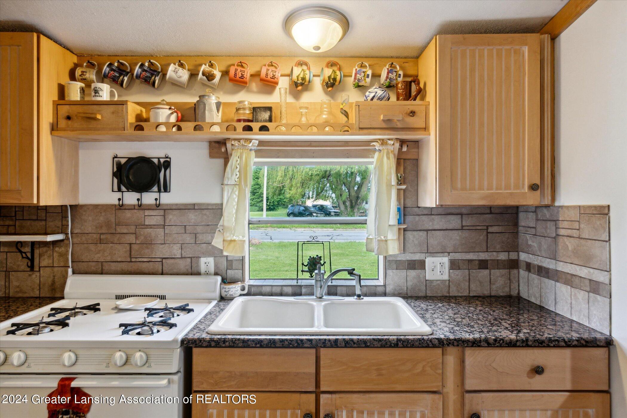 7779 South Crystal Road Carson City, MI 48811 - Photo 11 of 71 13-7779-S-Crystal-Carson-City-MI-48811-W