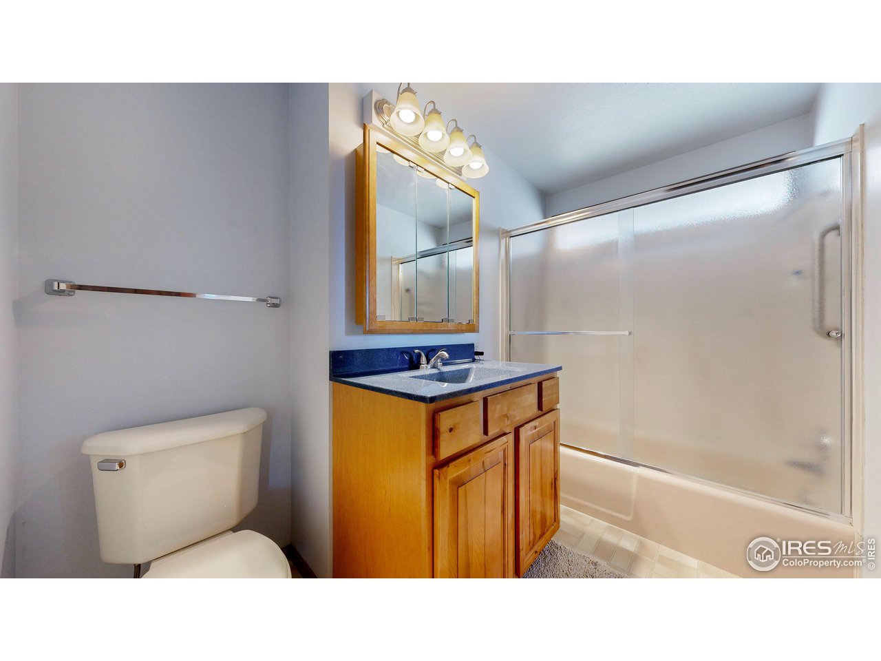 56 Algonquin Road Lyons, CO 80540 - Photo 23 of 40 Bathroom 2