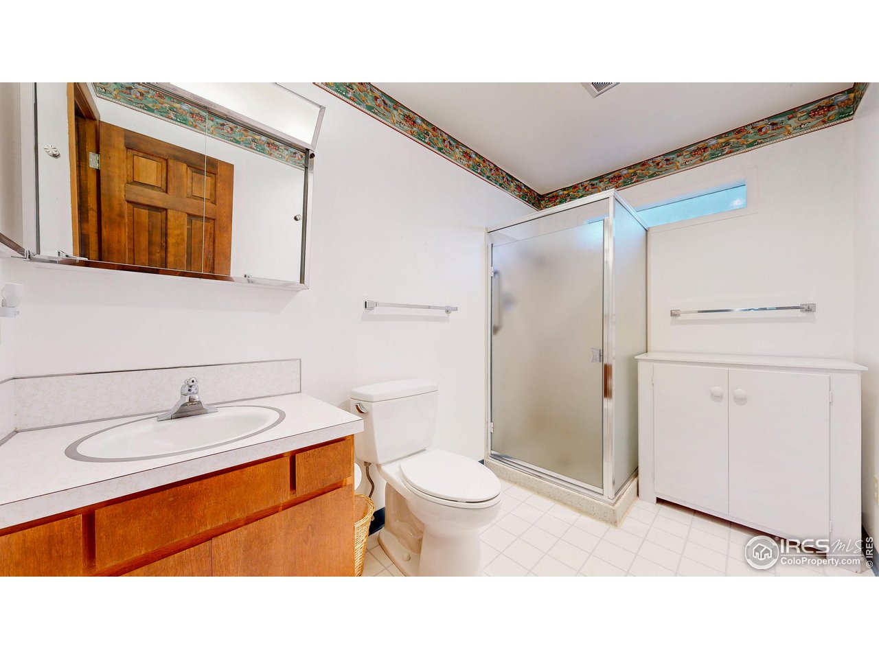 56 Algonquin Road Lyons, CO 80540 - Photo 31 of 40 Bathroom 3