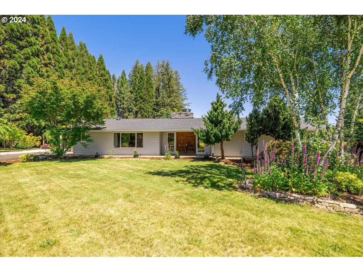 38203 Southeast Porter Road Estacada, OR 97023 - Photo 2 of 48 Gallery Image 2