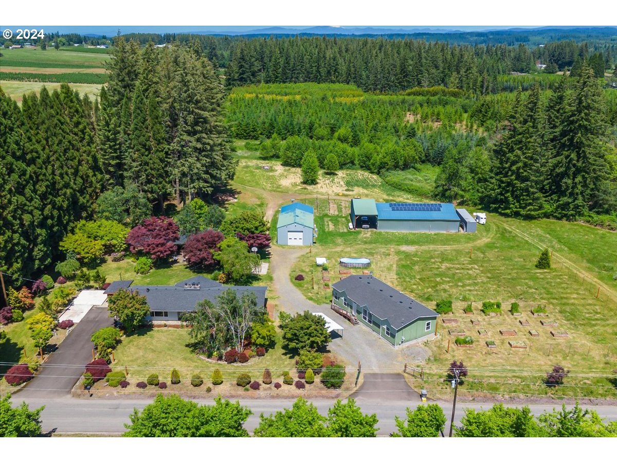 38203 Southeast Porter Road Estacada, OR 97023 - Photo 21 of 48 Gallery Image 21