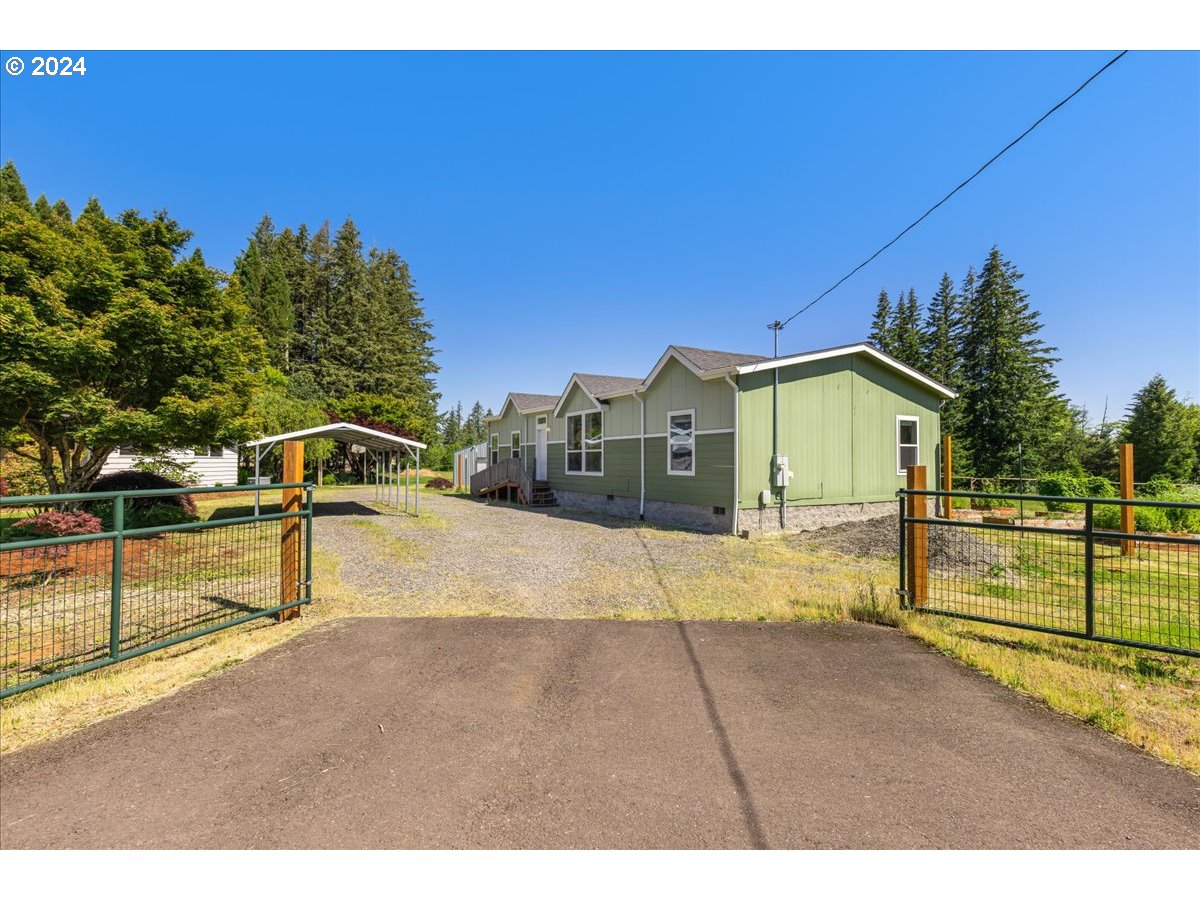 38203 Southeast Porter Road Estacada, OR 97023 - Photo 22 of 48 Gallery Image 22