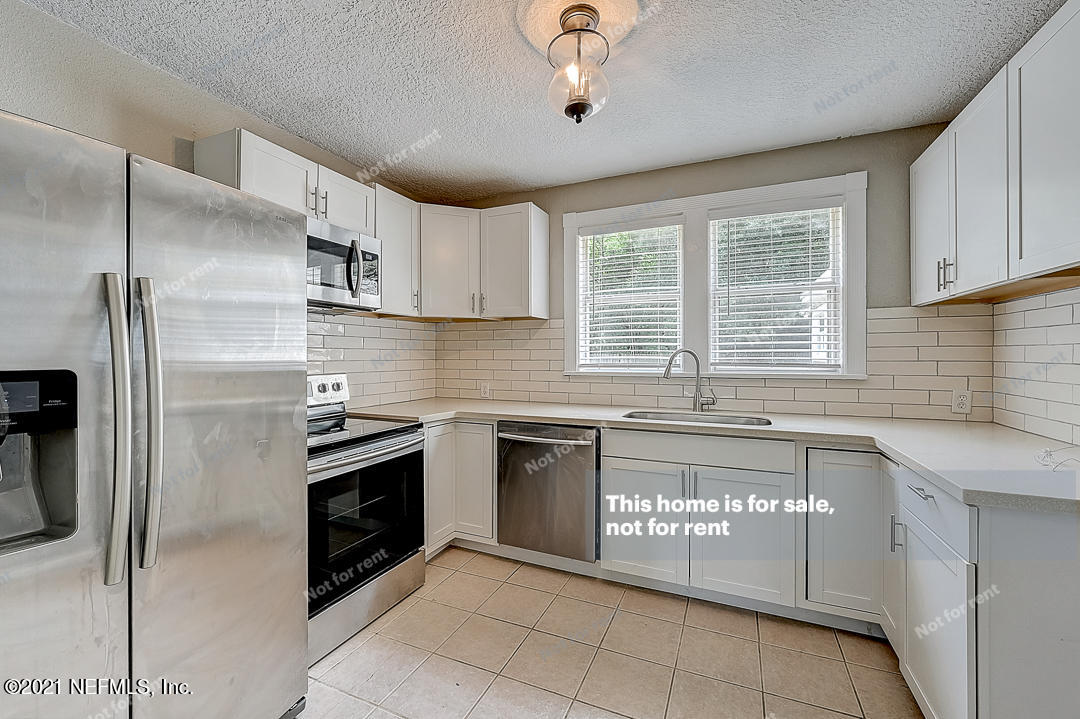 2408 Ridgewood Road Jacksonville, FL 32207 - Photo 4 of 28 listing_1