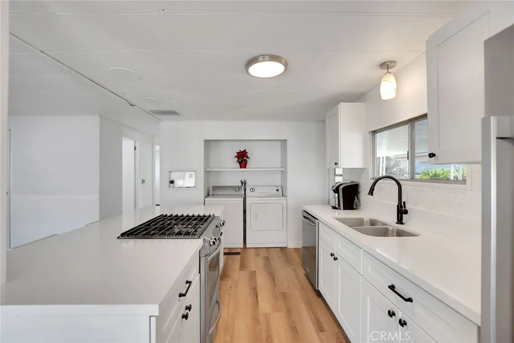 840 Foothill, Unit 27 Azusa, CA 91702 - Photo 15 of 30