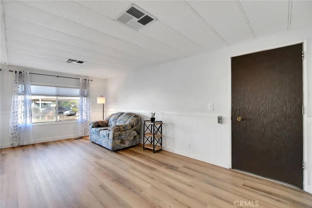 840 Foothill, Unit 27 Azusa, CA 91702 - Photo 4 of 30