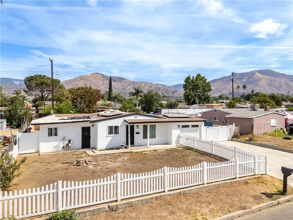 $519,000 | 27034 Villa Avenue, Highland, CA 92346