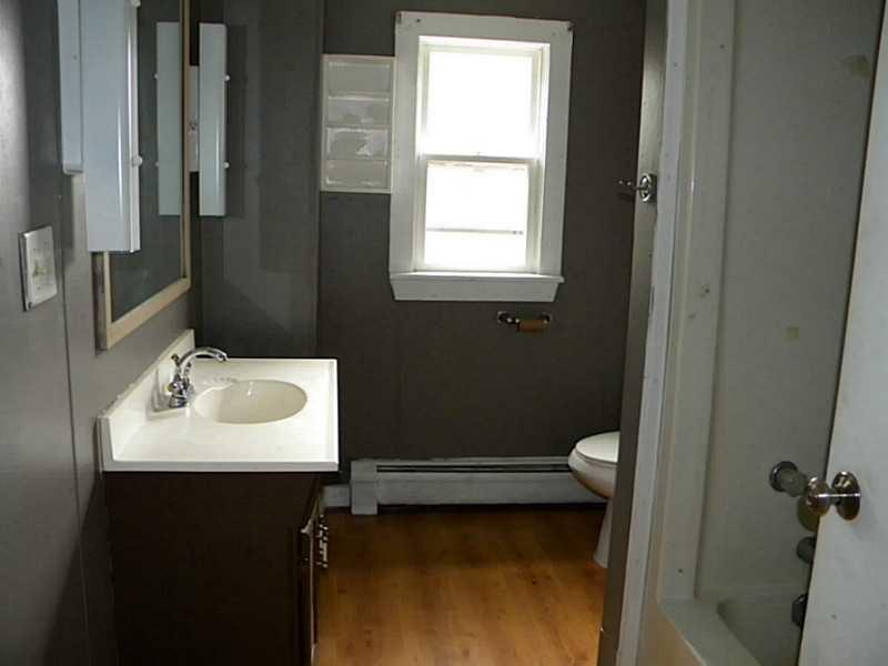 274 Stream Road Winterport, ME 04496 - Photo 15 of 24 Bathroom.