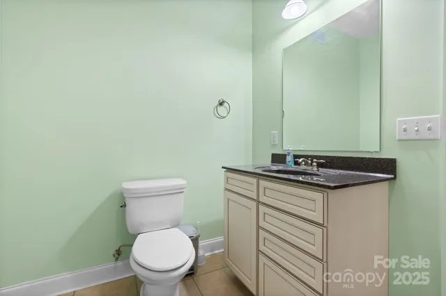 $515,000 | 1158 Waterford Drive, Hickory, NC 28602