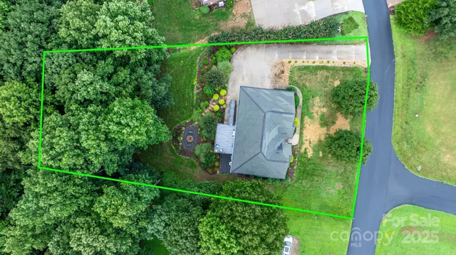 $515,000 | 1158 Waterford Drive, Hickory, NC 28602