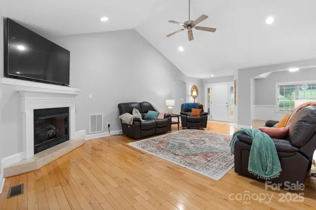 $515,000 | 1158 Waterford Drive, Hickory, NC 28602