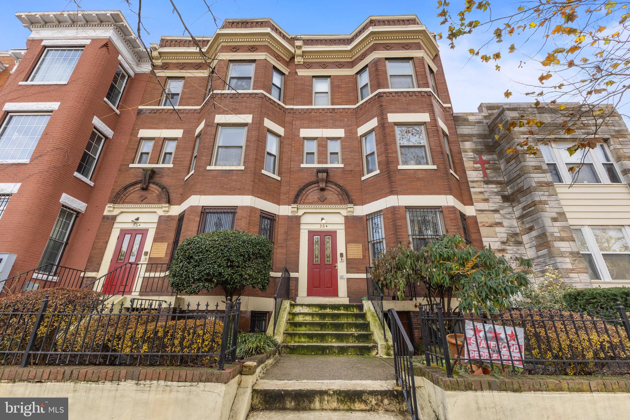 36 Q Street Northwest Washington, DC 20001 - Photo 1 of 40 front view of a building