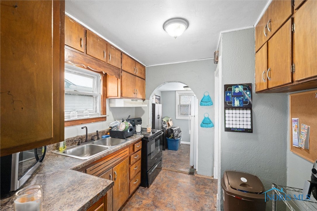 1838 Duncan Road Toledo, OH 43613 - Photo 11 of 20 Gallery Image 11