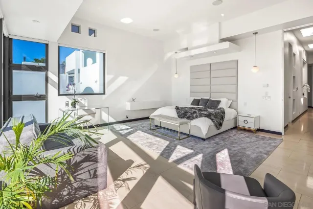 $11,000 | 3515 Union Street, San Diego, CA 92103