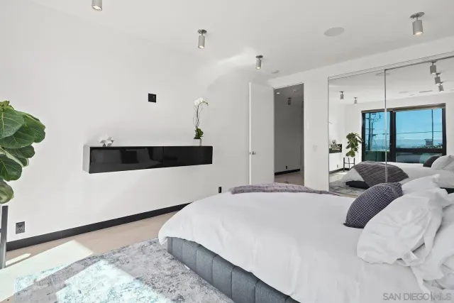 $11,000 | 3515 Union Street, San Diego, CA 92103