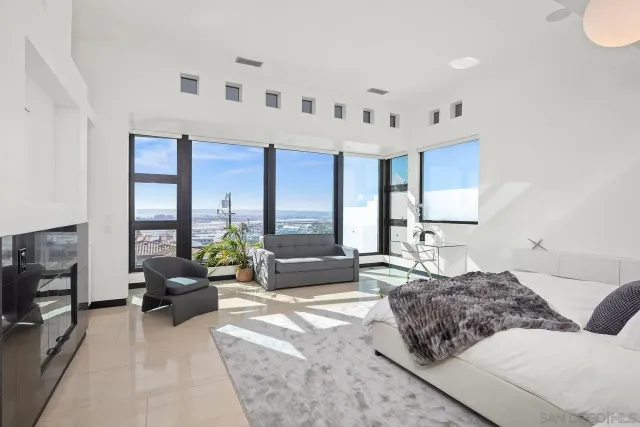 $11,000 | 3515 Union Street, San Diego, CA 92103