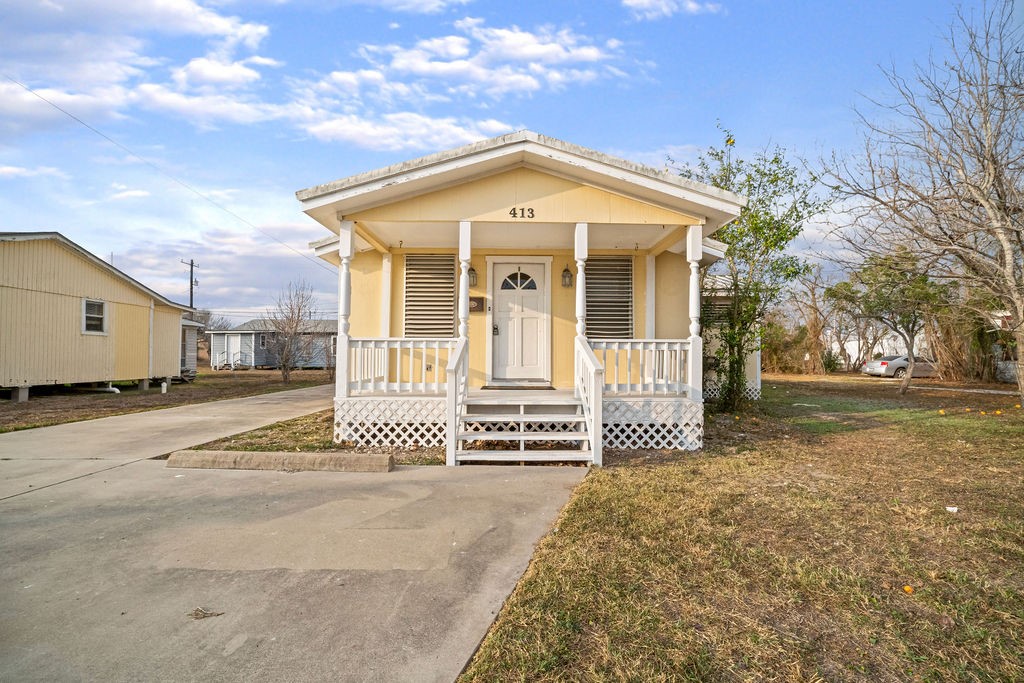 413 East Fulton Street Sinton, TX 78387 - Photo 26 of 27