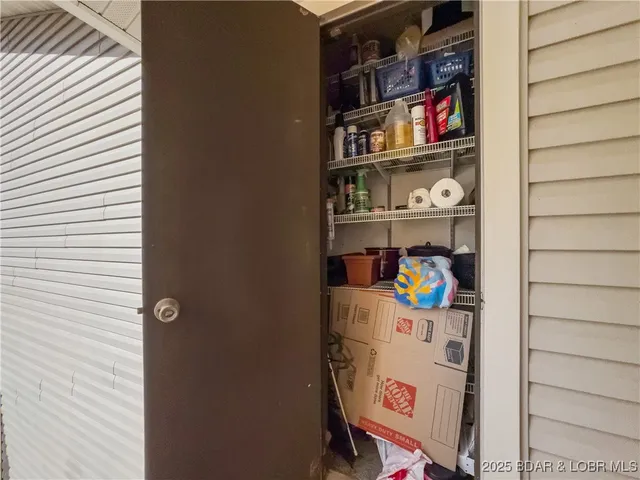 $215,000 | 28 Eleven W Court, Unit 2B, Sunrise Beach, MO 65079