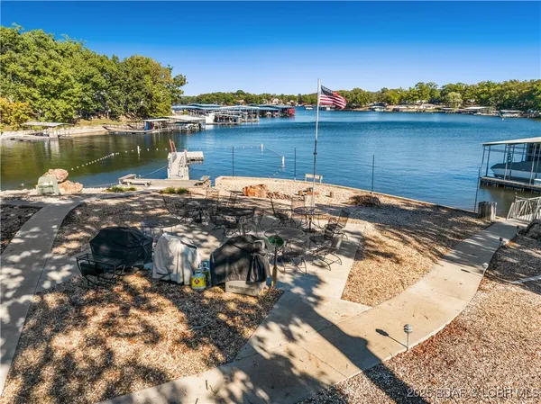 $215,000 | 28 Eleven W Court, Unit 2B, Sunrise Beach, MO 65079