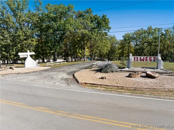 $215,000 | 28 Eleven W Court, Unit 2B, Sunrise Beach, MO 65079
