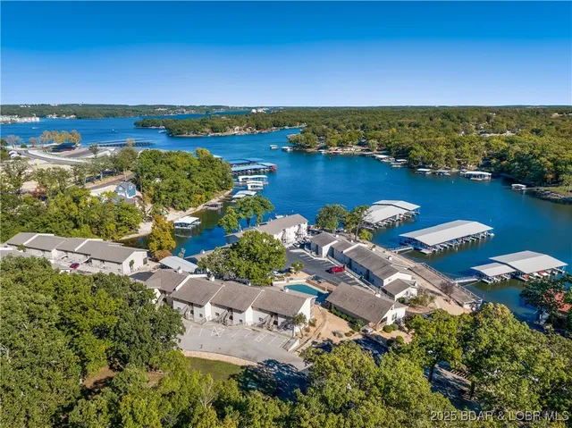 $215,000 | 28 Eleven W Court, Unit 2B, Sunrise Beach, MO 65079