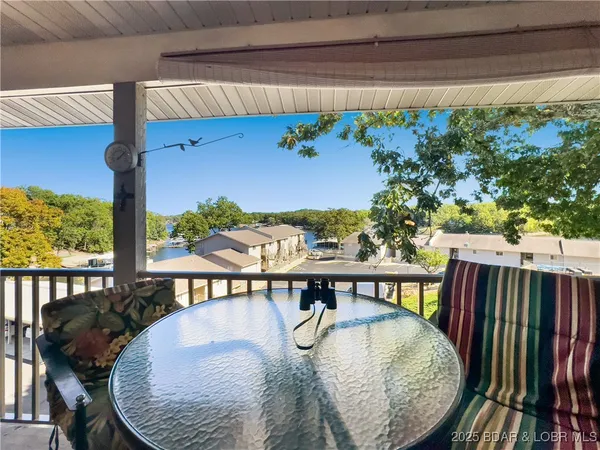 $215,000 | 28 Eleven W Court, Unit 2B, Sunrise Beach, MO 65079