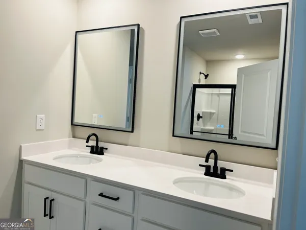 $2,195 | 33 Cobalt Lane, Newnan, GA 30265