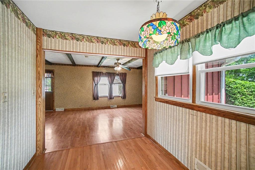 1728 Berry Road Independence, MO 64057 - Photo 8 of 33