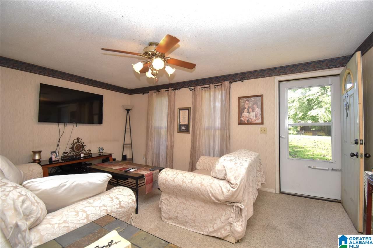920 Longview Circle Adamsville, AL 35005 - Photo 5 of 21