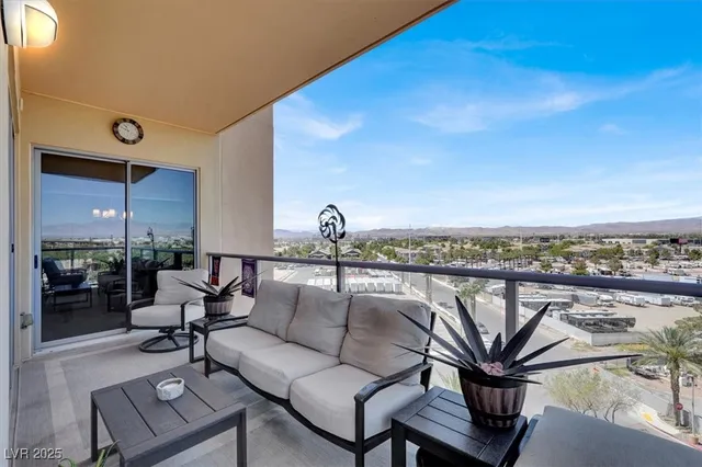 $4,700 | 8255 South Las Vegas Boulevard, Unit 722, Las Vegas, NV 89123