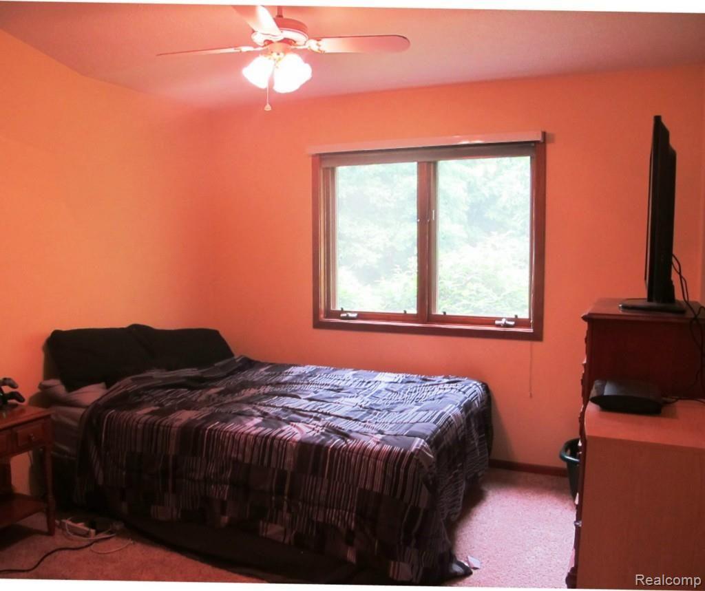 1350 East Schafer Road Pinckney, MI 48169 - Photo 23 of 51 Bedroom 3