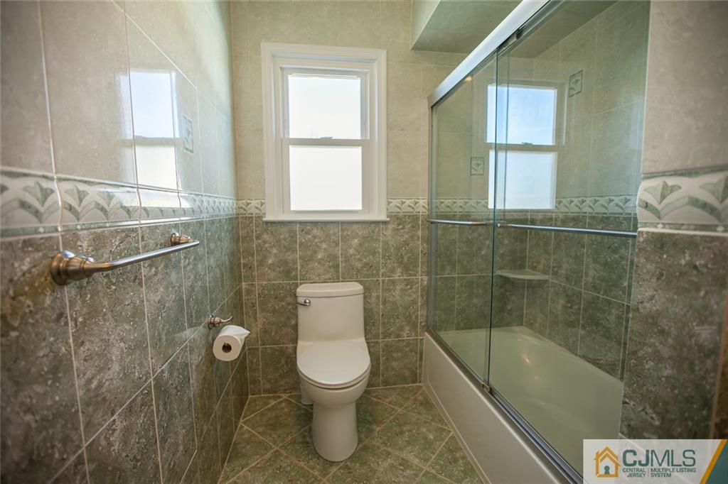 69 Bristol Road Piscataway, NJ 08854 - Photo 13 of 25 Gallery Image 13