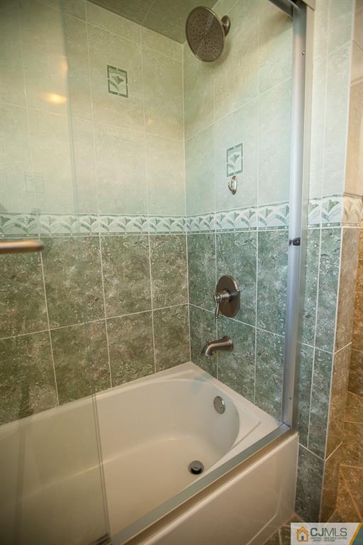 69 Bristol Road Piscataway, NJ 08854 - Photo 14 of 25 Gallery Image 14