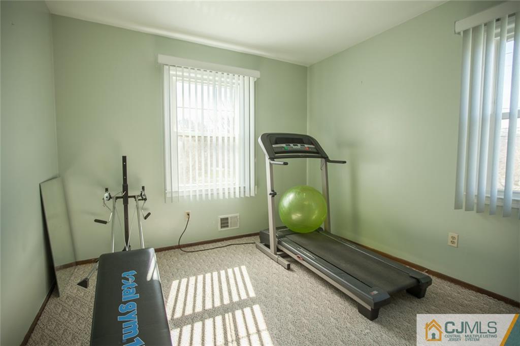 69 Bristol Road Piscataway, NJ 08854 - Photo 17 of 25 Gallery Image 17