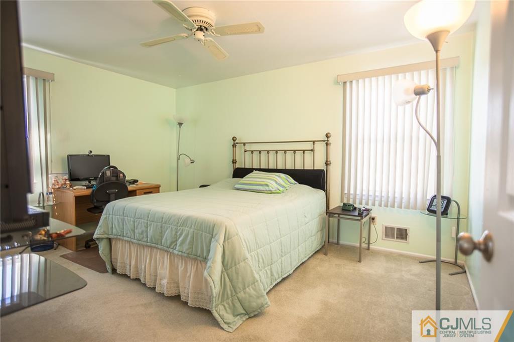 69 Bristol Road Piscataway, NJ 08854 - Photo 18 of 25 Gallery Image 18