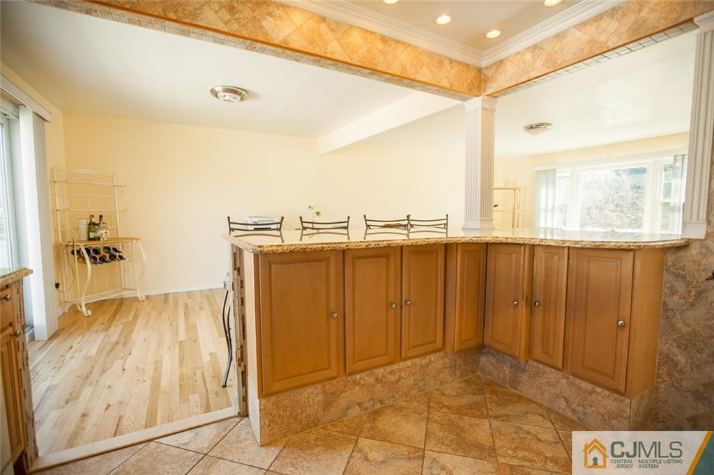 69 Bristol Road Piscataway, NJ 08854 - Photo 7 of 25 Gallery Image 7