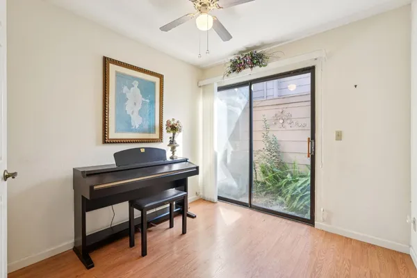 $374,000 | 8137 Rose Vine Lane, Fair Oaks, CA 95628