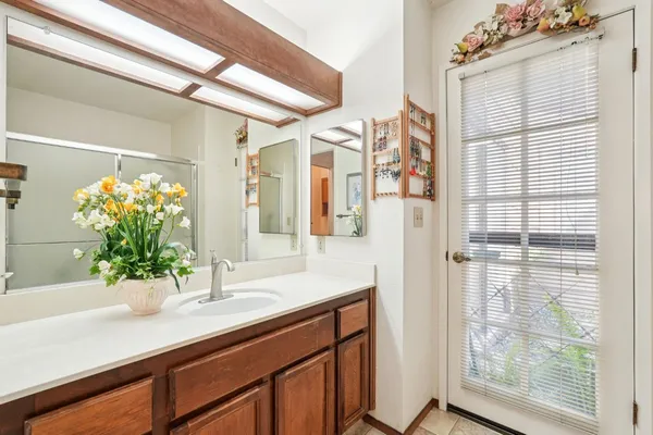 $374,000 | 8137 Rose Vine Lane, Fair Oaks, CA 95628