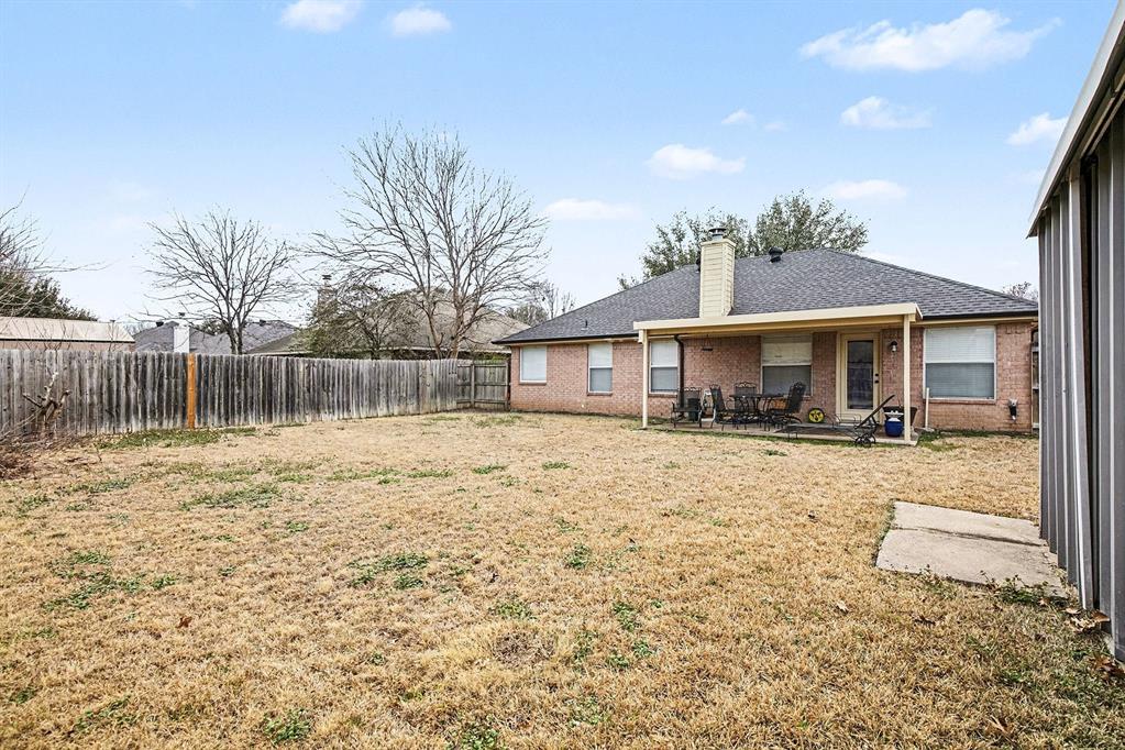 331 Meador Lane Burleson, TX 76028 - Photo 26 of 28