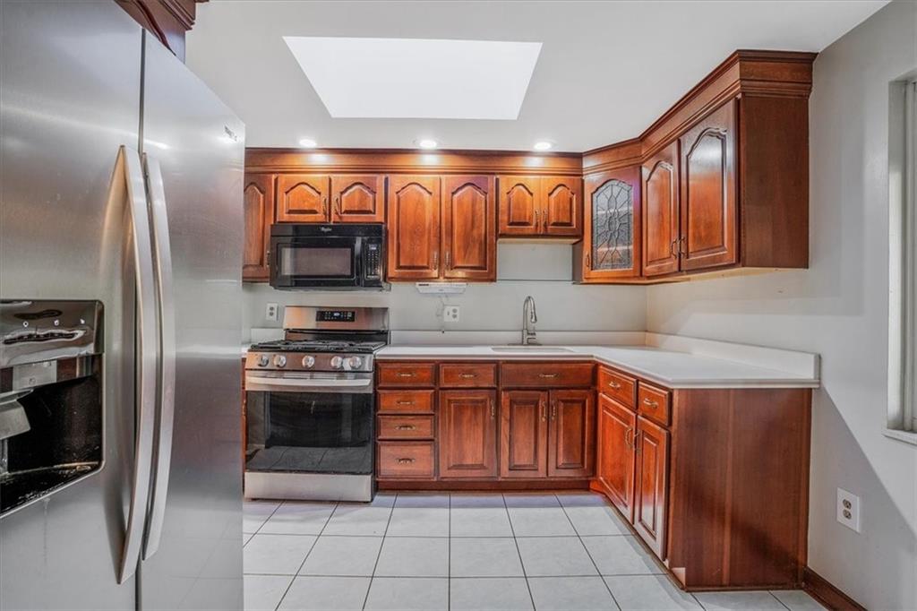 5805 Schell Circle Aliquippa, PA 15001 - Photo 14 of 50