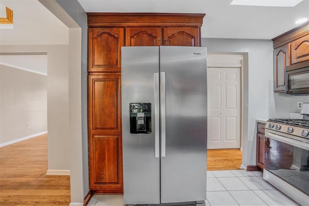 5805 Schell Circle Aliquippa, PA 15001 - Photo 15 of 50