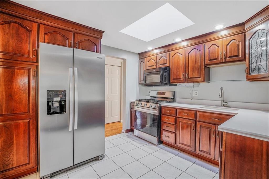 5805 Schell Circle Aliquippa, PA 15001 - Photo 18 of 50