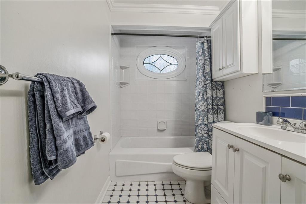 5805 Schell Circle Aliquippa, PA 15001 - Photo 30 of 50