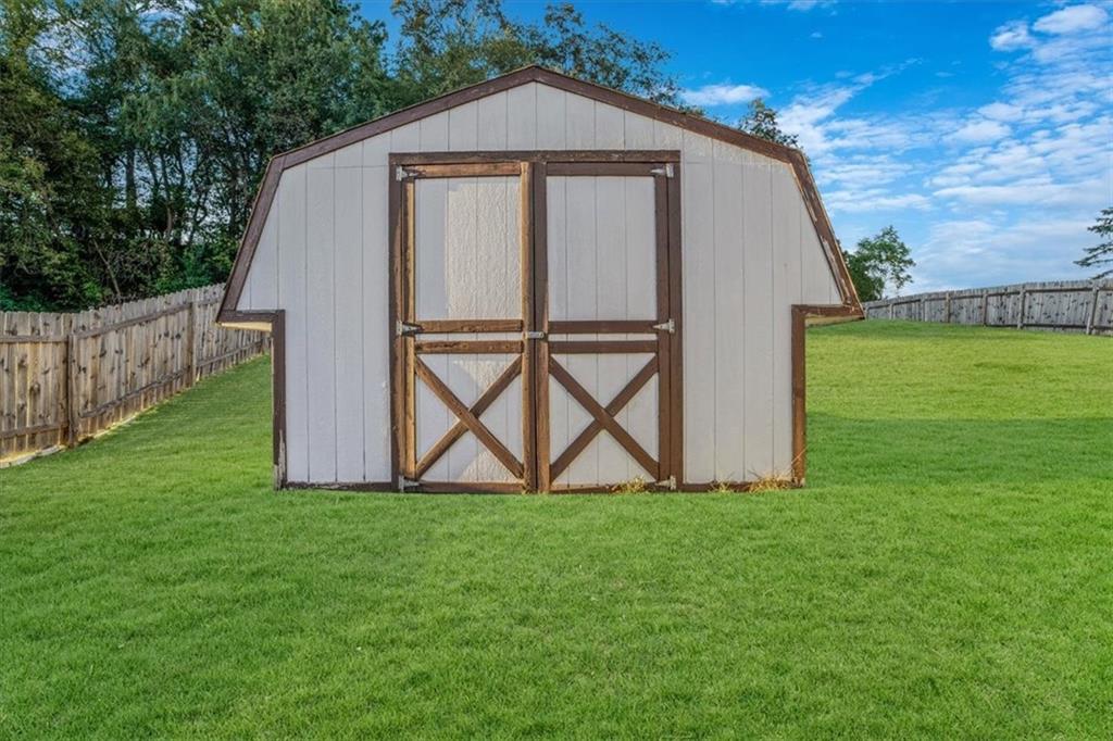 5805 Schell Circle Aliquippa, PA 15001 - Photo 41 of 50